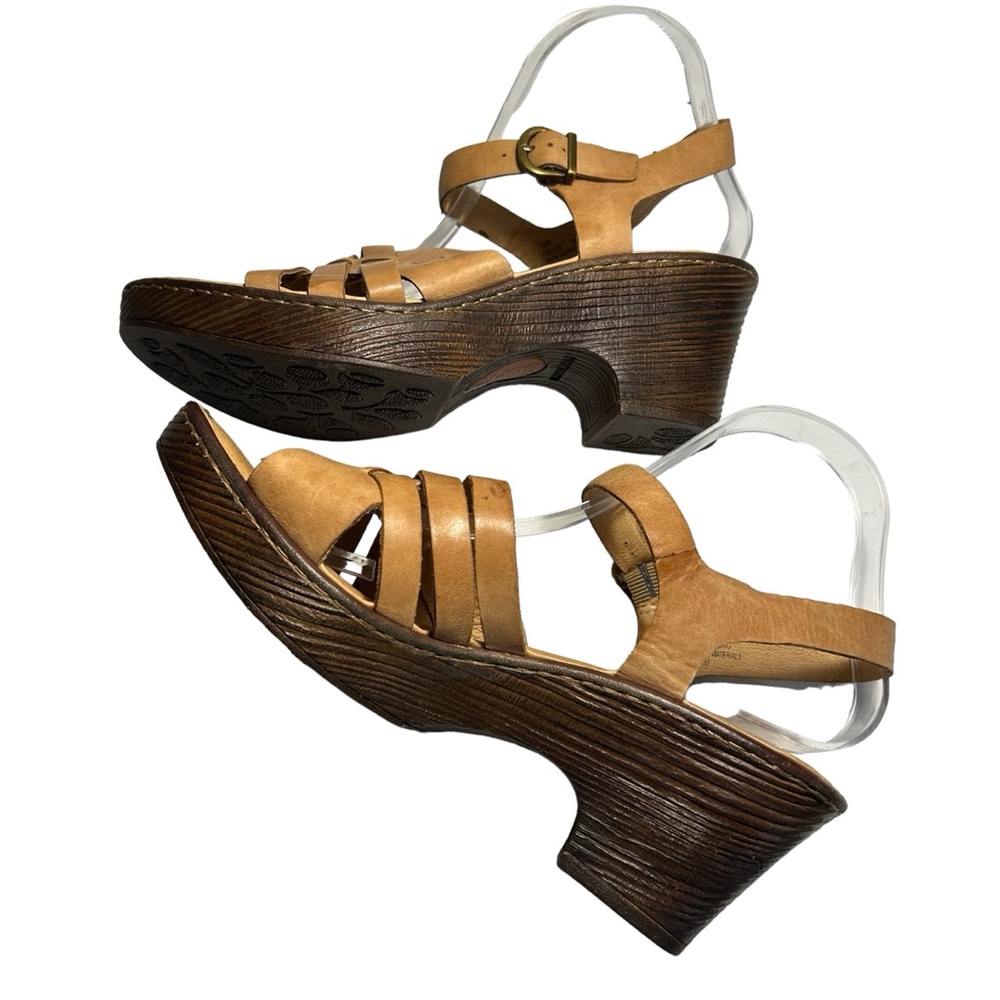 Born Tan Sandals with Adjustable Ankle Strap and Chunky Heel - Picture 7 of 11